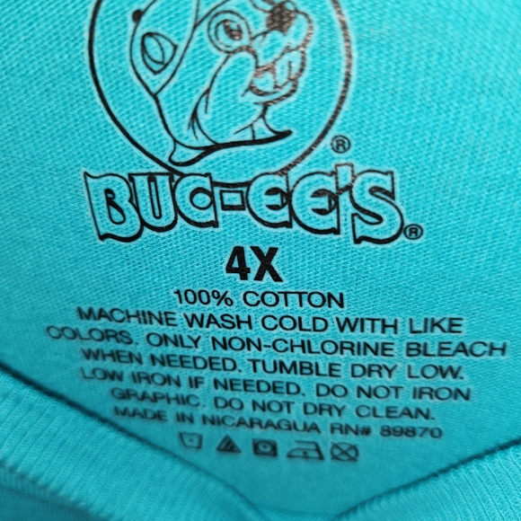 Buc-ees Tee - Picture 4 of 4